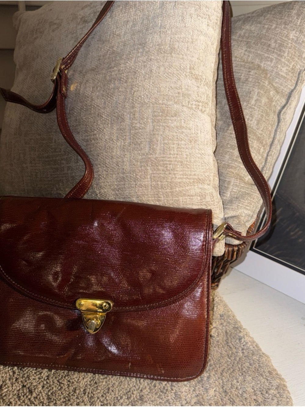Brown Leather Crossbody Bag with Gold-Tone Clasp